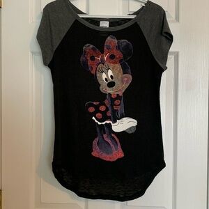 Disney Minnie Mouse Size Girls 11/13 T-Shirt Ca
Sleeves Chalk Paint Print fun